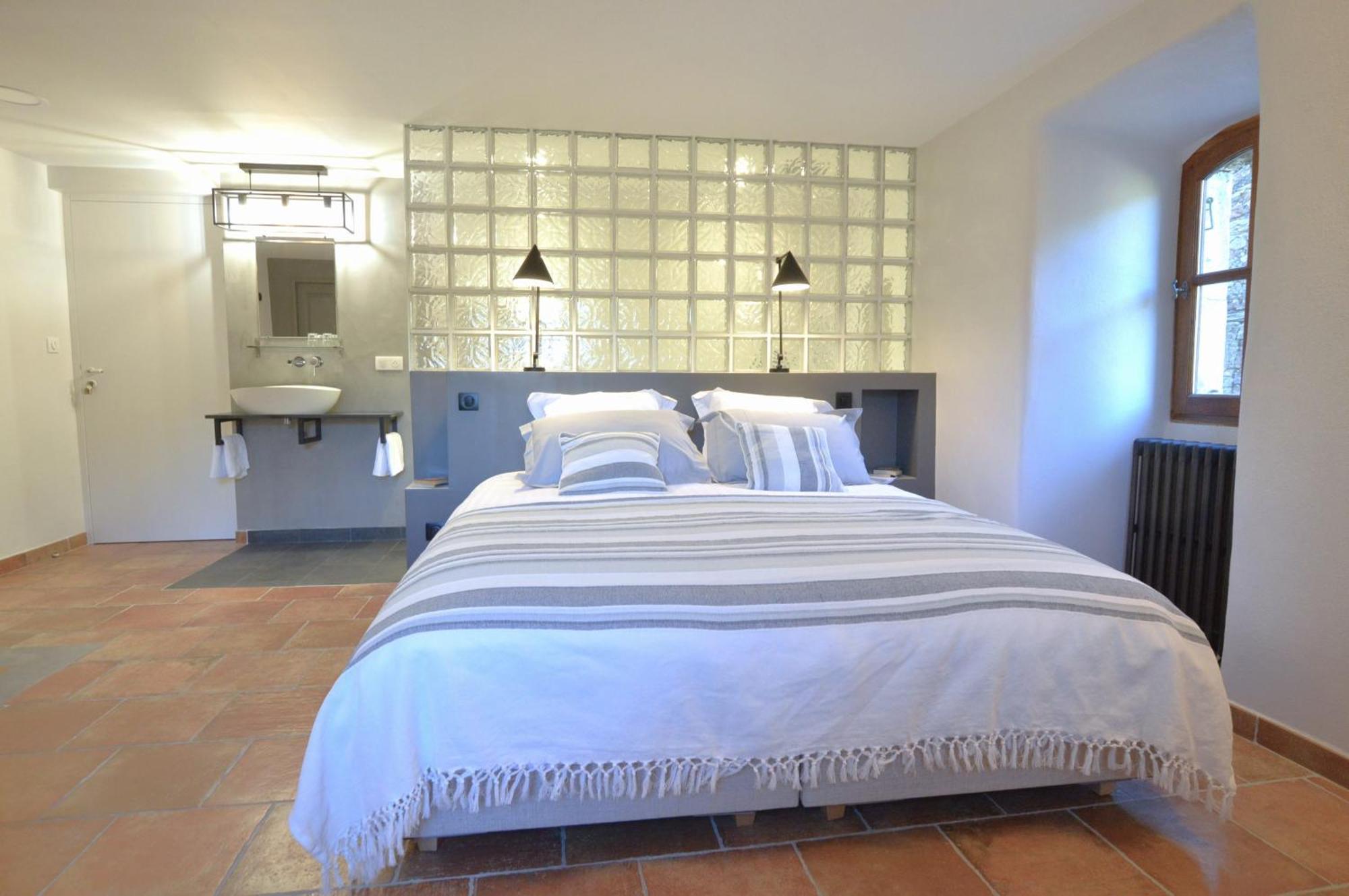 Mas Des Druilles Bed & Breakfast Generargues Bagian luar foto